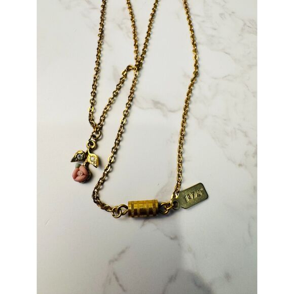 Dainty 1928 Rose Pendant Necklace - Picture 4 of 6